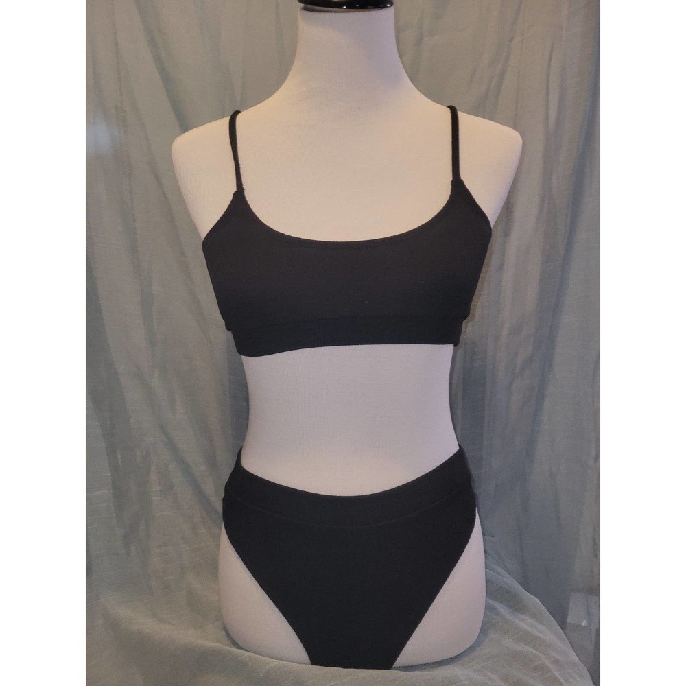 NWOT Bikini medium, black